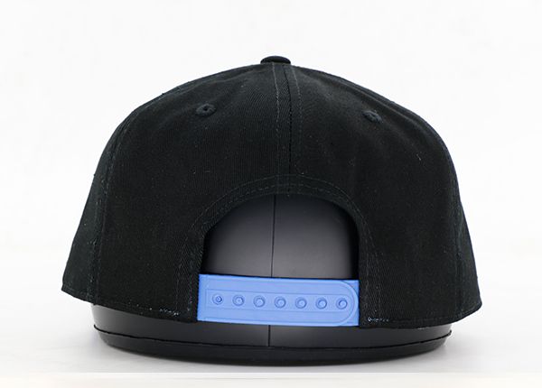 Спины мужчин