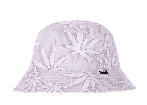 Наклон изготовленной на заказ хлопчатобумажной белой рыбацкой шляпы