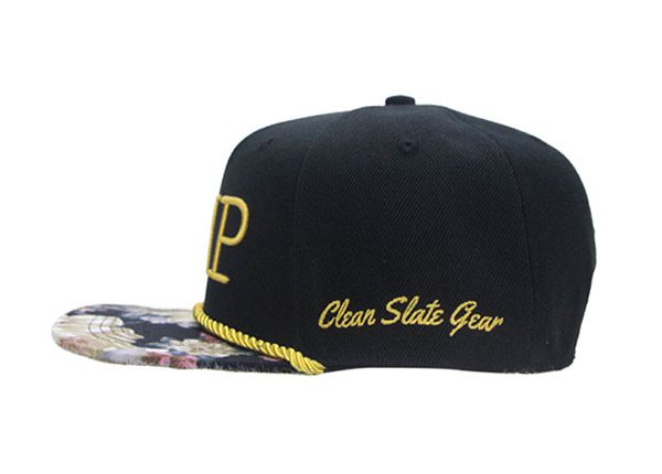 Крутые черные бейсболки с завязками сбоку