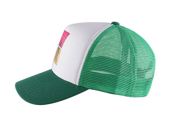 Сторона изготовленной на заказ бейсболки дальнобойщика из пенопласта