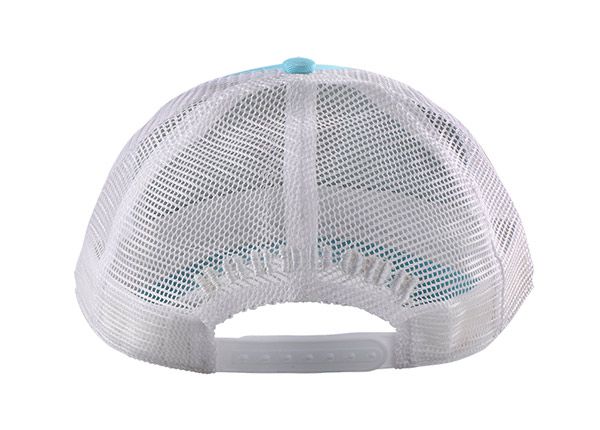 Тыльная сторона шляпы дальнобойщика 