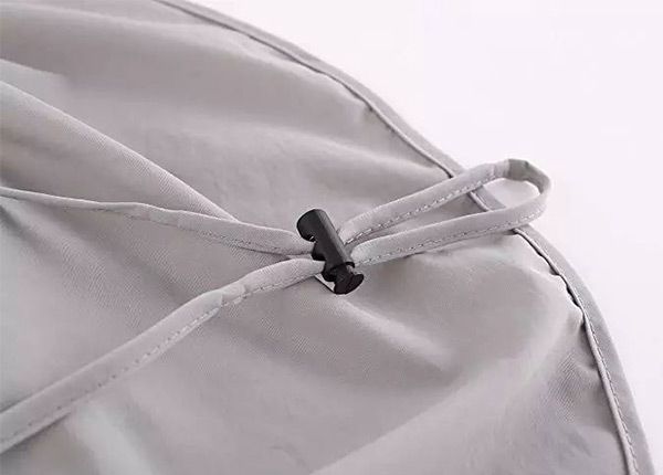 Вязаная шляпа с козырьком и защитной маской для лица