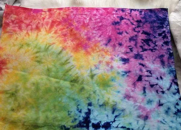 Радужная фантазийная ткань