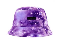 Шляпа-панама Galaxy Bucket Hat фиолетового цвета с принтом и металлической этикеткой