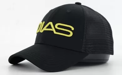 Шляпы с плоскими полями против шляп с изогнутыми полями